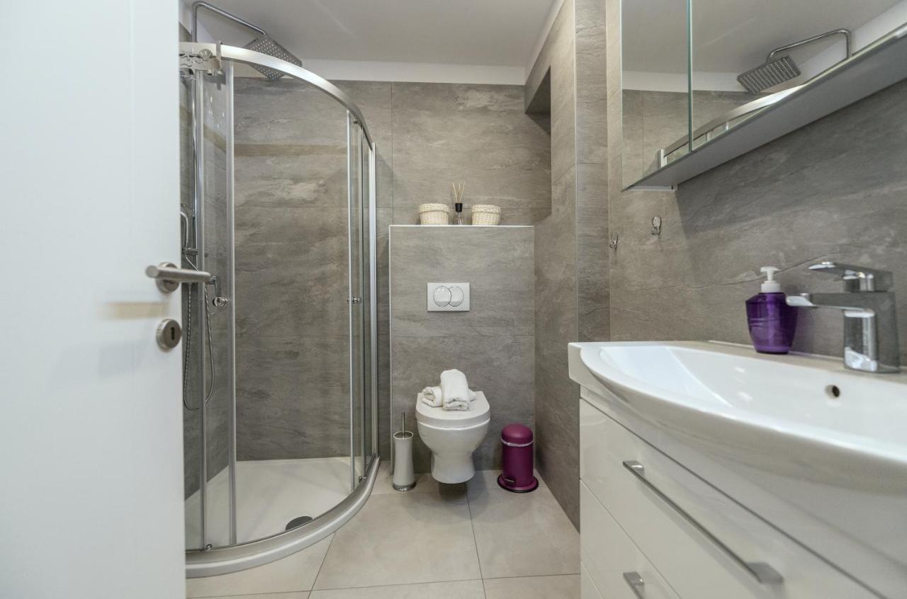 Luxury Apartment Purple Summer Sea View Makarska Exteriör bild