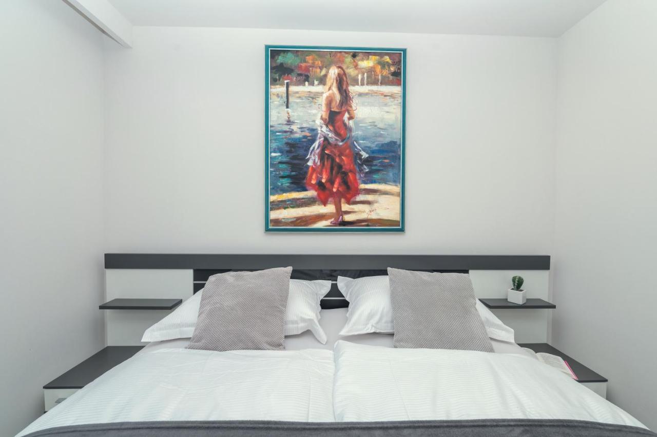 Luxury Apartment Purple Summer Sea View Makarska Exteriör bild